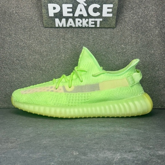 adidas Yeezy Boost 350 V2
Glow EG5293 Size 12 - Picture 1 of 6
